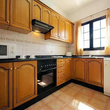 Villa Puerto Del Carmen Sleeps 6 Pool Wifi *