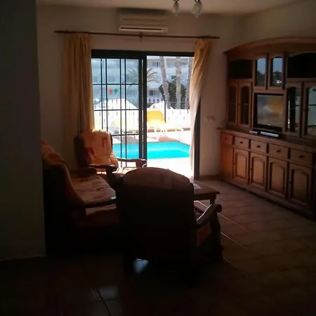 Puerto Del Carmen Sleeps 6 Pool Wifi * Puerto del Carmen (Lanzarote)