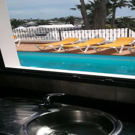 Villa Puerto Del Carmen Sleeps 6 Pool Wifi *