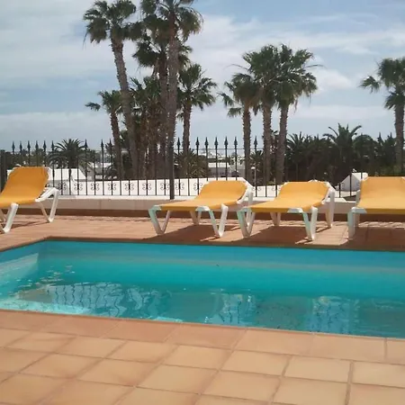 Villa Puerto Del Carmen Sleeps 6 Pool Wifi *