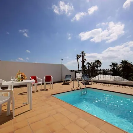 Puerto Del Carmen Sleeps 6 Pool Wifi Villa